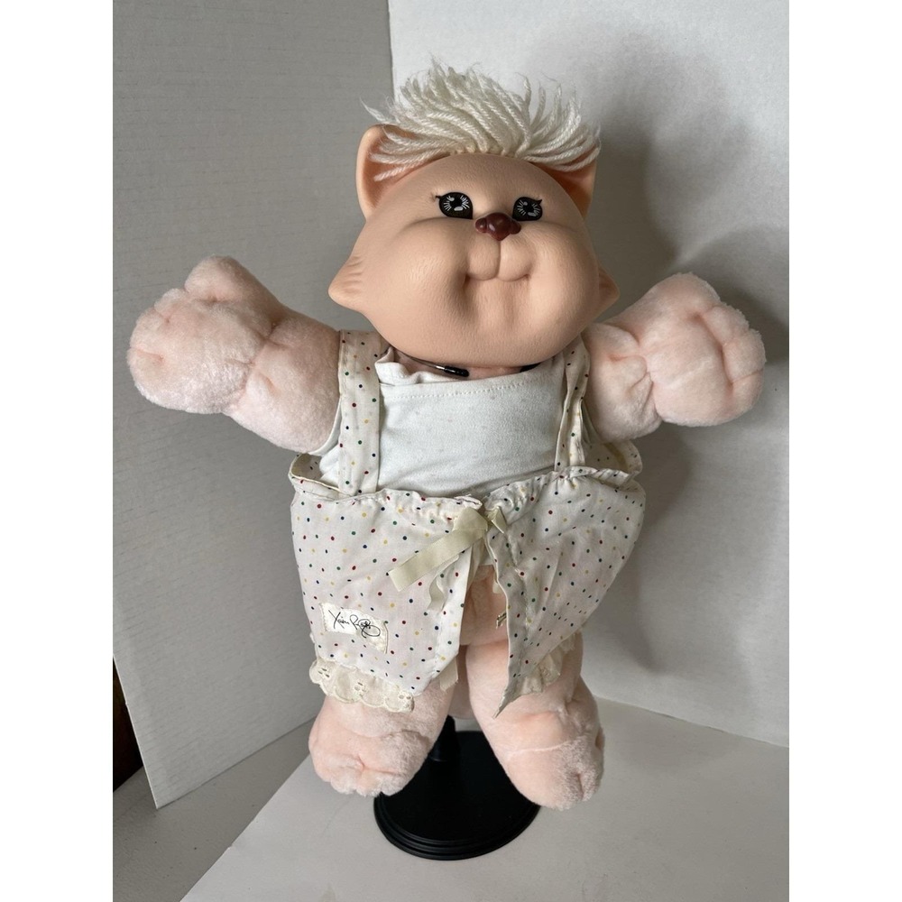 Pre-Owned Vintage 1983 Cabbage Patch Koosas Doll Original Apron